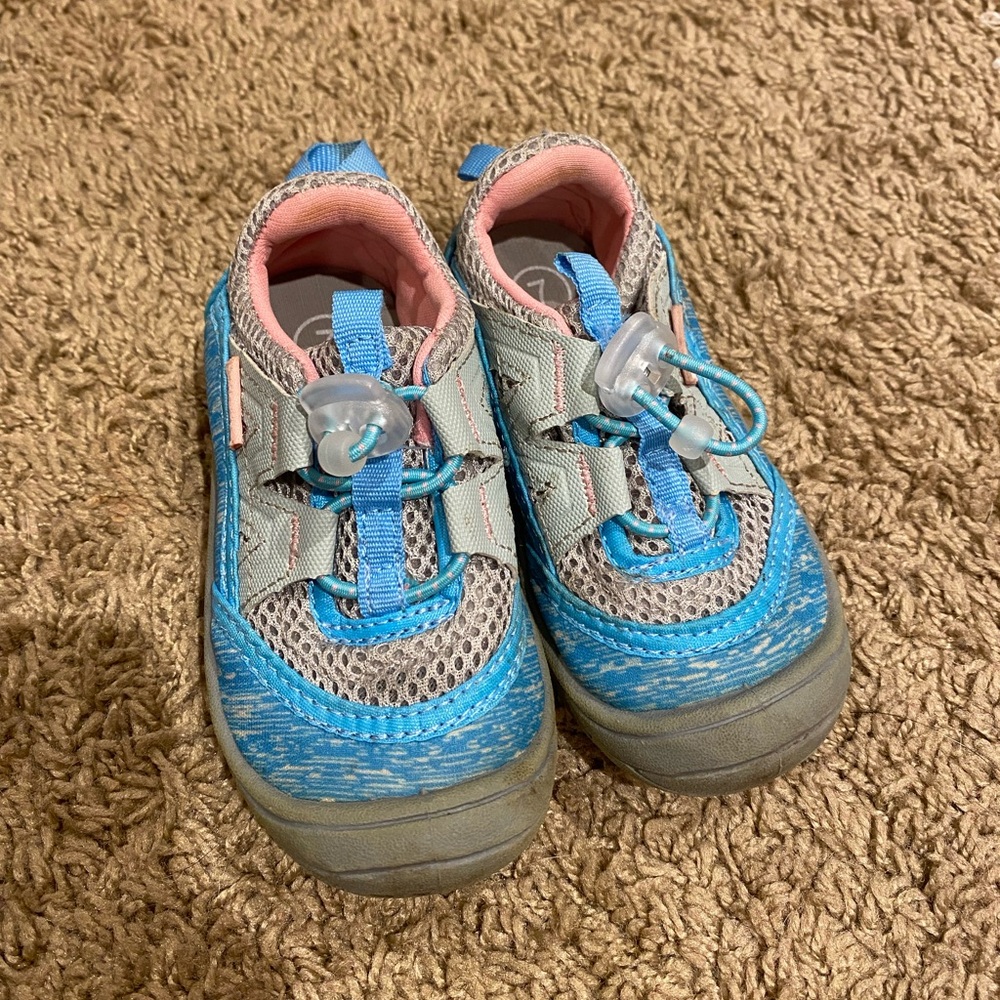 Kids water shoes